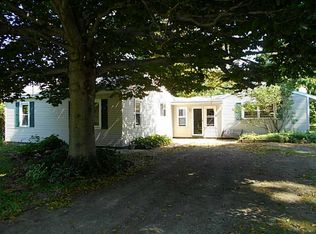 655 Irvine Dr, Erie, PA 16511