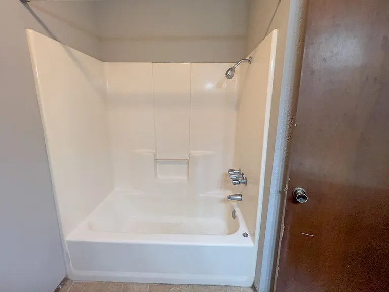1303 N Fretz Ave — Photo 18