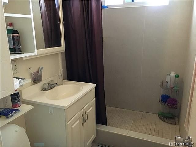 1st image of 3134 Brokaw St #4