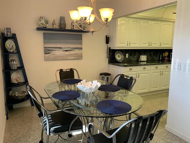 146 Somerset H #146-H — Photo 28