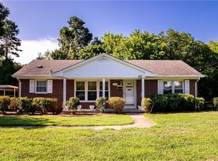 221 Bidney Dr, Burlington, NC 27215