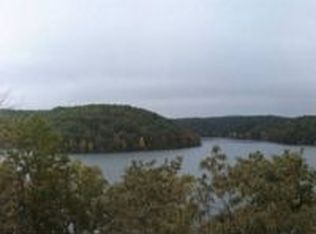 8527 Tanglewood Rd, Rogers, AR 72756