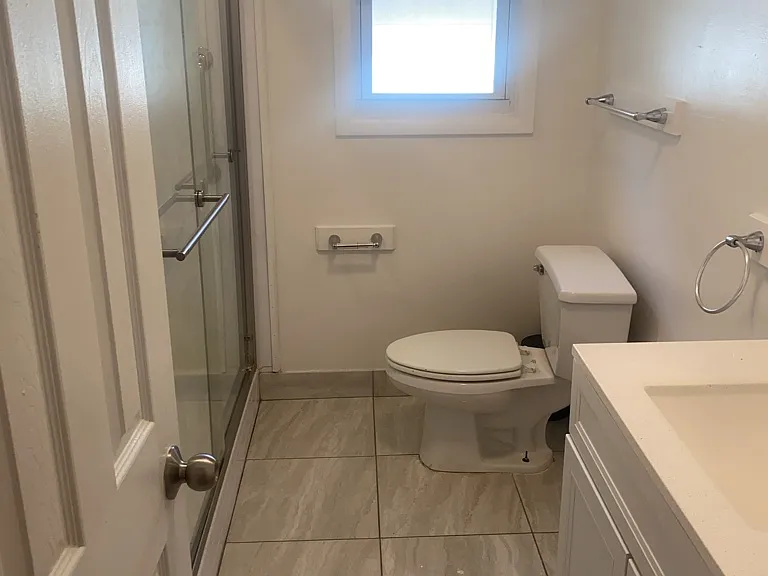 6215 Auth Rd — Photo 18