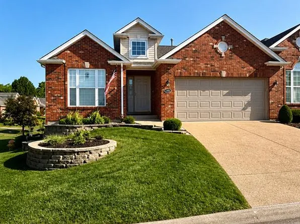 146 Tori Pines Dr, Saint Louis, MO 63129