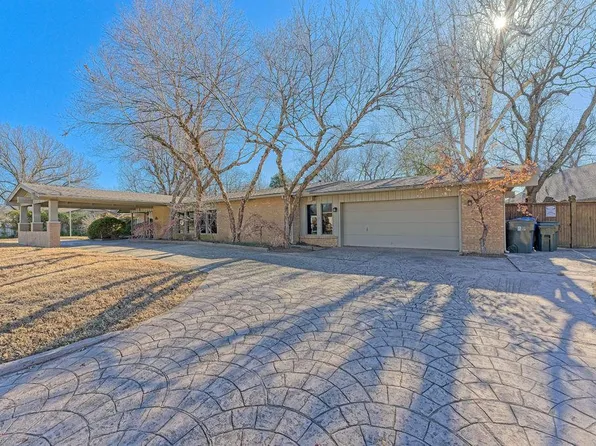 902 Mockingbird Ln, Norman, OK 73071