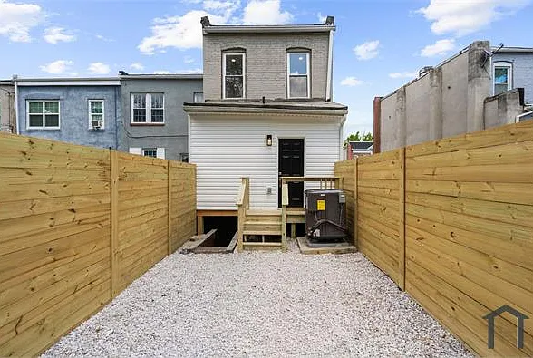 711 1/2 McCabe Ave — Photo 31