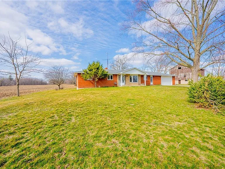 5213 Governors Rd — Photo 5