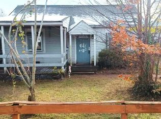 27 Crestwood Cir, Hampton, VA 23669