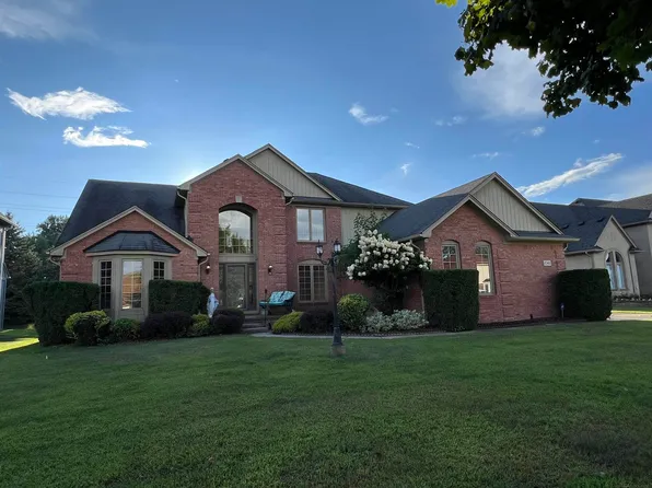 43461 Fireberry Dr, Sterling Heights, MI 48314