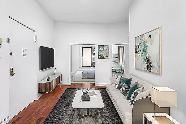 1st image of 214 E 82nd St #1