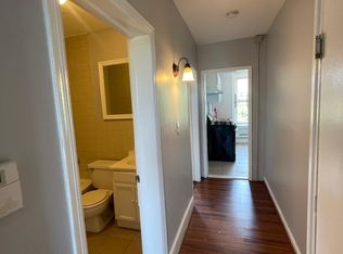 587 Mlk Blvd APT 3, Newark, NJ 07102