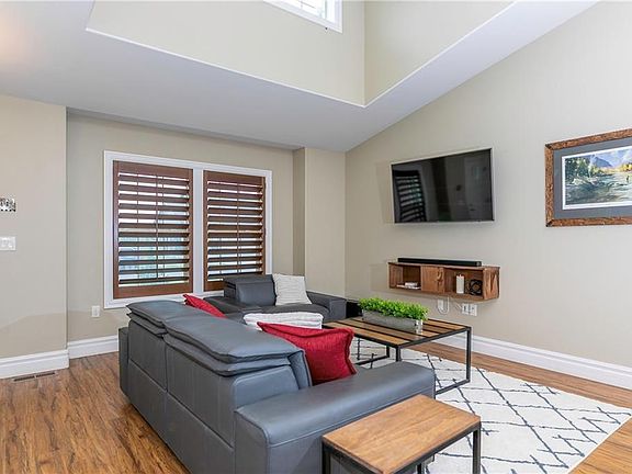 5th image of 5143 Amherst Dr