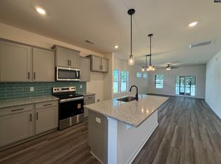 125 Odell Dr, Cayce, SC 29033