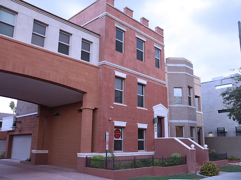 645 S Roosevelt St — Photo 6