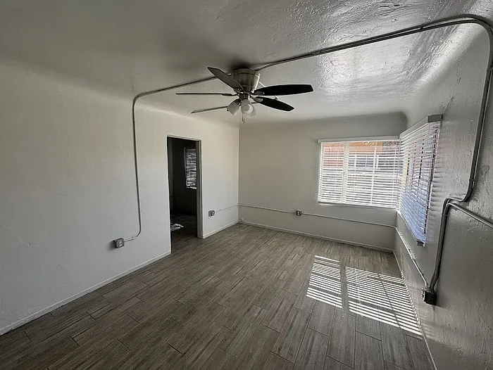1315 W Clarendon Ave #3 — Photo 3