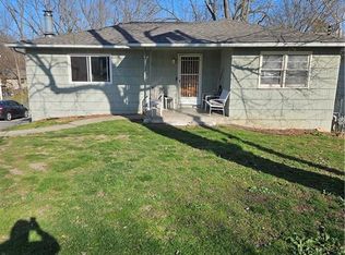 2213 N 38th St, Kansas City, KS 66104