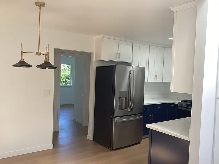 131 Sutphen St — Photo 11