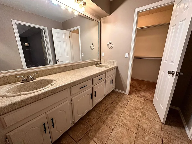 2205 Basking Ridge Trl — Photo 16