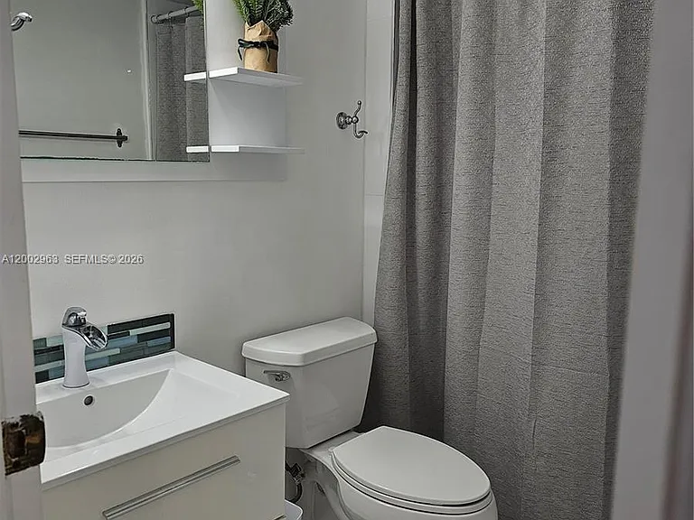 20400 W Country Club Dr #508 — Photo 31