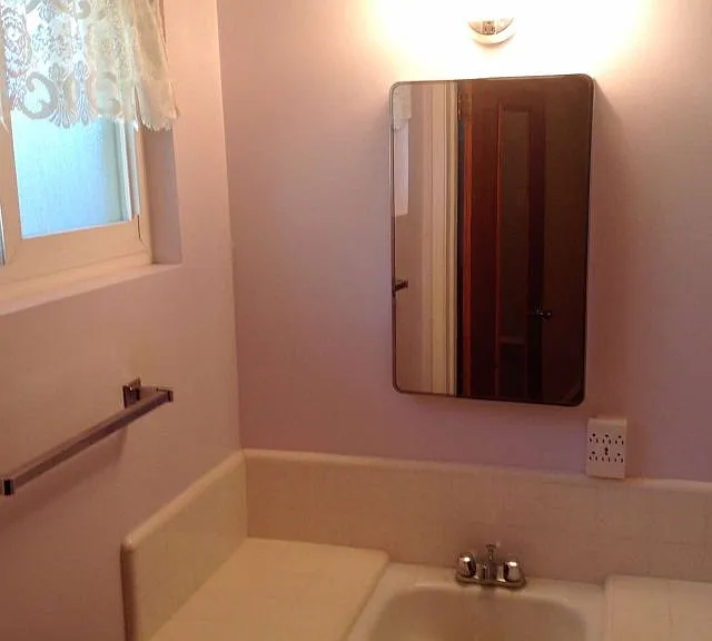 2120 Edmart St — Photo 8