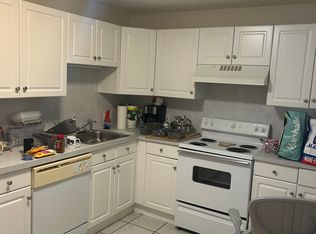 580 Salem St APT 35, Wakefield, MA 01880
