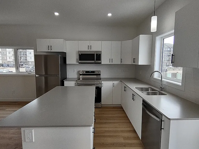 Side View Kitchen
