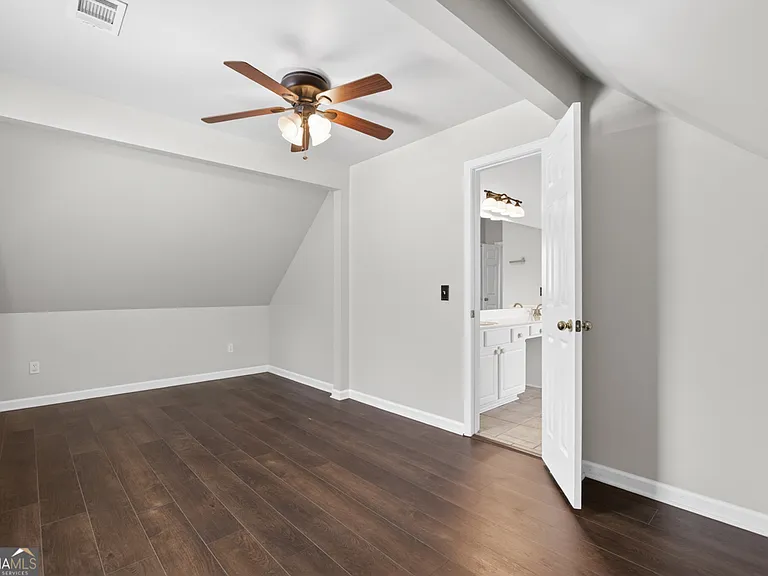 28 Stonehenge Ct — Photo 55