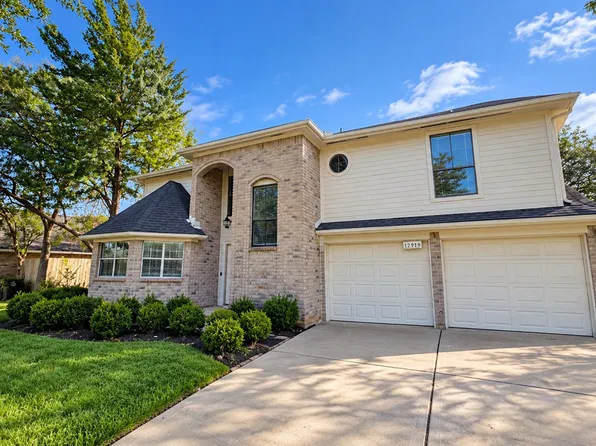2919 Great Lakes Ave, Sugar Land, TX 77479
