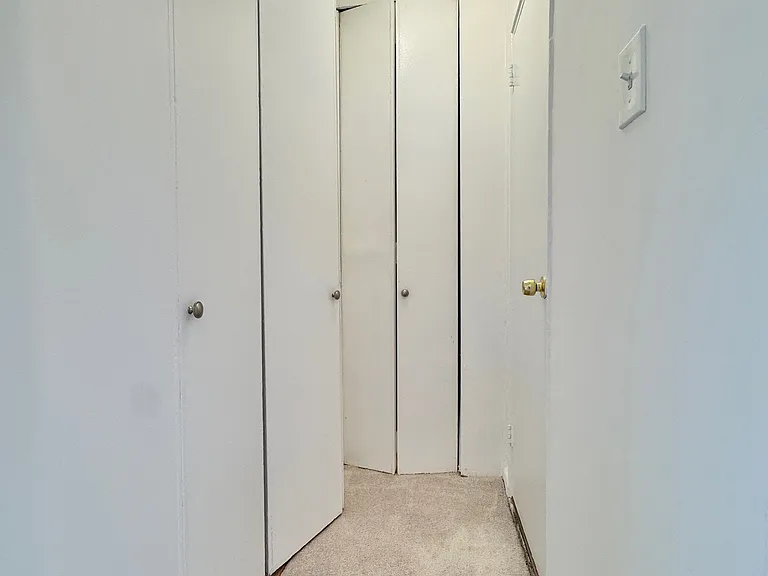142-27 Barclay Ave #6A — Photo 5