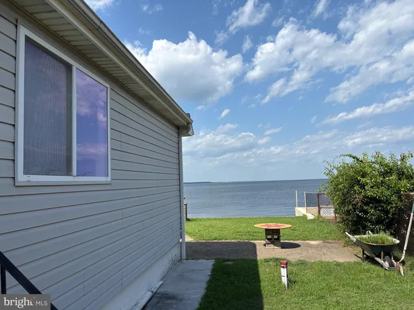 2012 Kurtz Ave, Pasadena, MD 21122