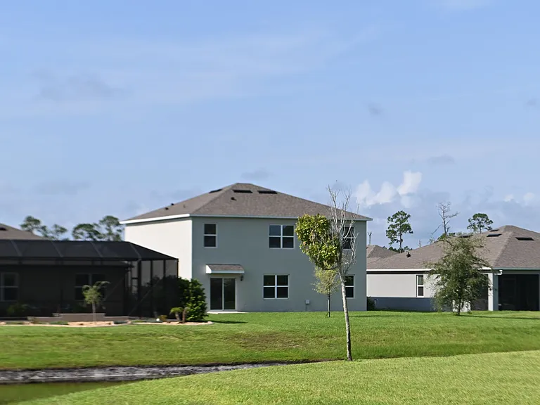 1341 Middle Lake Dr — Photo 36