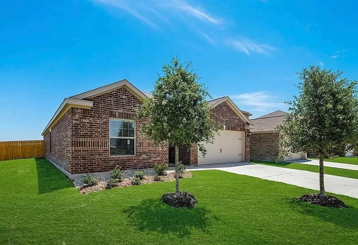3055 Chillingham Dr — Photo 3