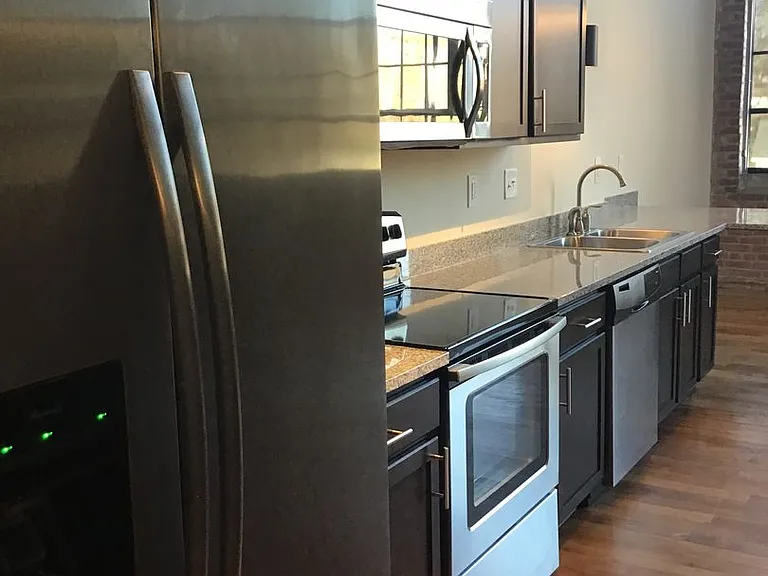 DRAYTON MILLS LOFT APARTMENTS — Photo 36