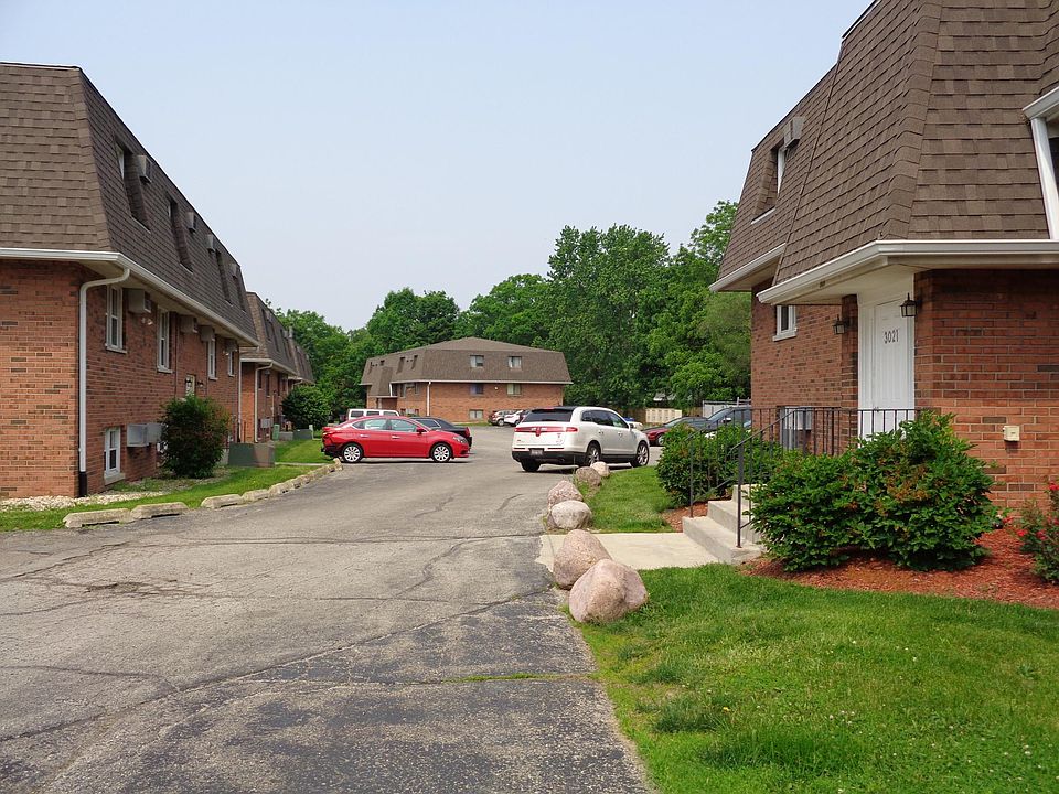 Designated parking for one vehicle off the street.