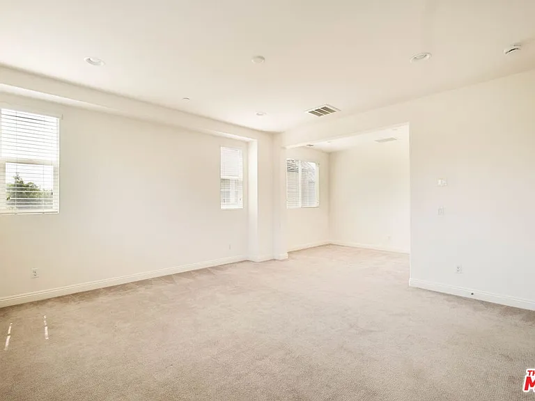 5929 Spelthorne Ln — Photo 27