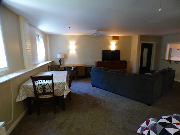 215 Benmont Ave — Photo 3