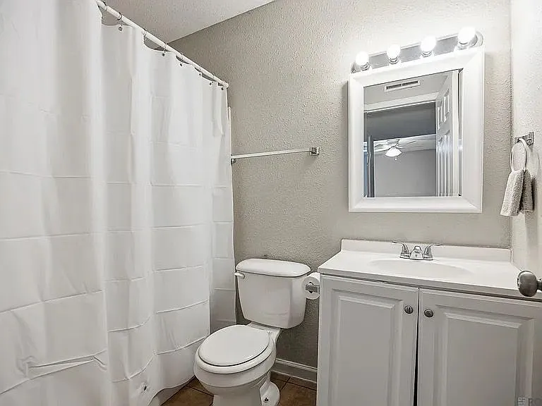 844 Hammond Manor Dr #B — Photo 22