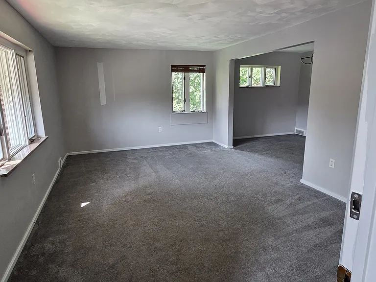 4507 Main St #U — Photo 2