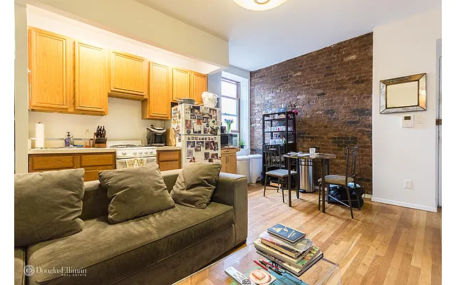 Rented by Douglas Elliman | media 17