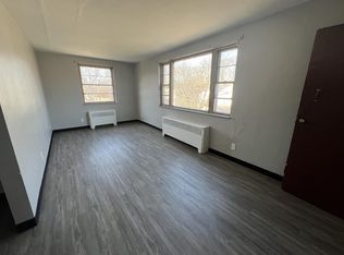 1 bed, 670 sqft, $895, Cincinnati, OH 45215