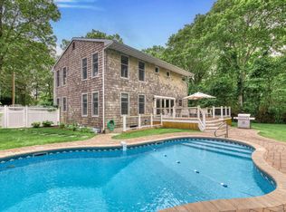 44 Shore Rd, Hampton Bays, NY 11946
