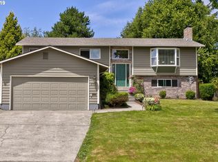 835 NW 3rd St, Gresham, OR 97030