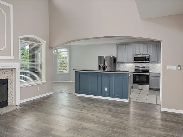 22121 Rose Grass Ln — Photo 8