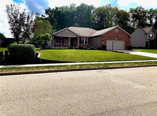 2854 Amberwood Dr, Troy, OH 45373
