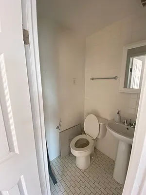 Rented by JB Mac Real Estate Inc. | media 8