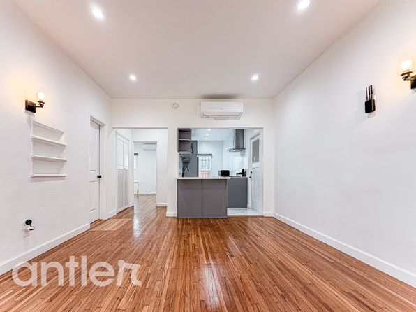 8433 1/4 Blackburn Ave #N1