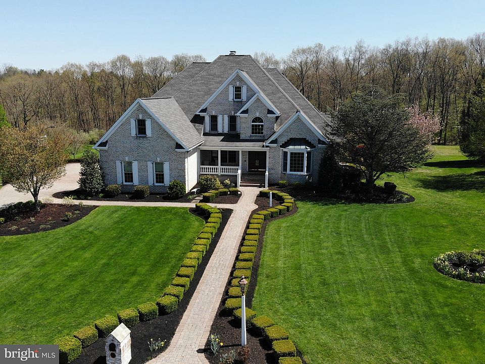 1st image of 138 Whitetail Ln