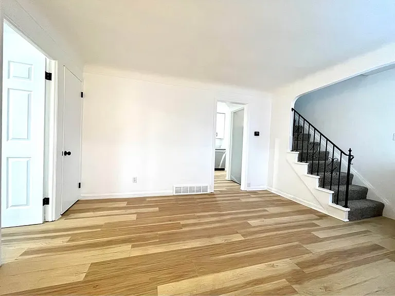 22570 Nicholas Ave — Photo 10