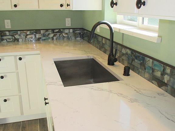 Quartz Slab Counters>