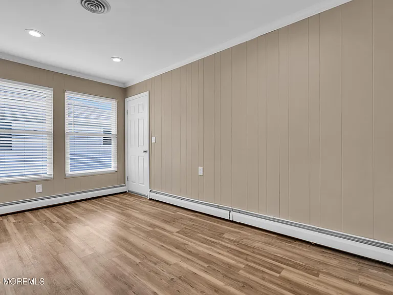 510 Jamaica Blvd — Photo 15